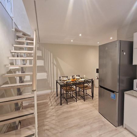 Barcelona Duplex De 3 Habitaciones L'Hospitalet de Llobregat Kültér fotó
