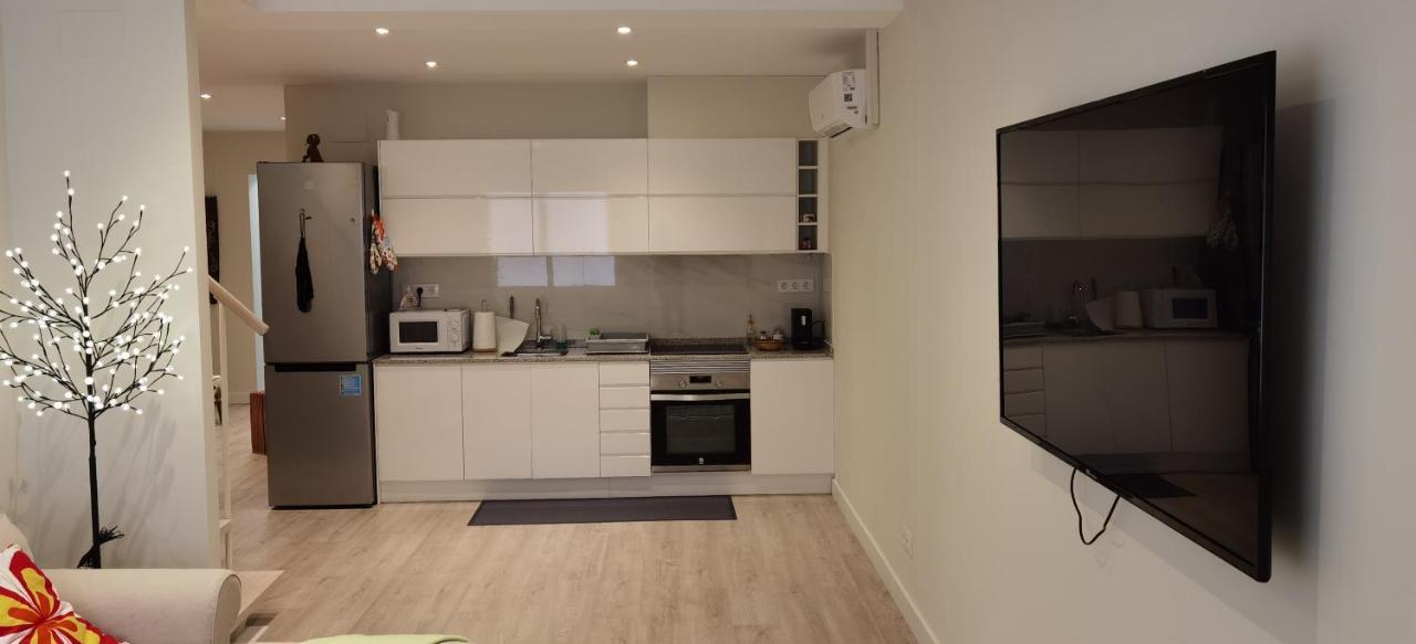 Barcelona Duplex De 3 Habitaciones L'Hospitalet de Llobregat Kültér fotó